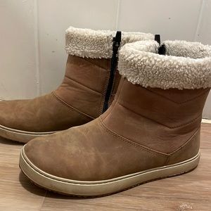 L.L bean suede boots